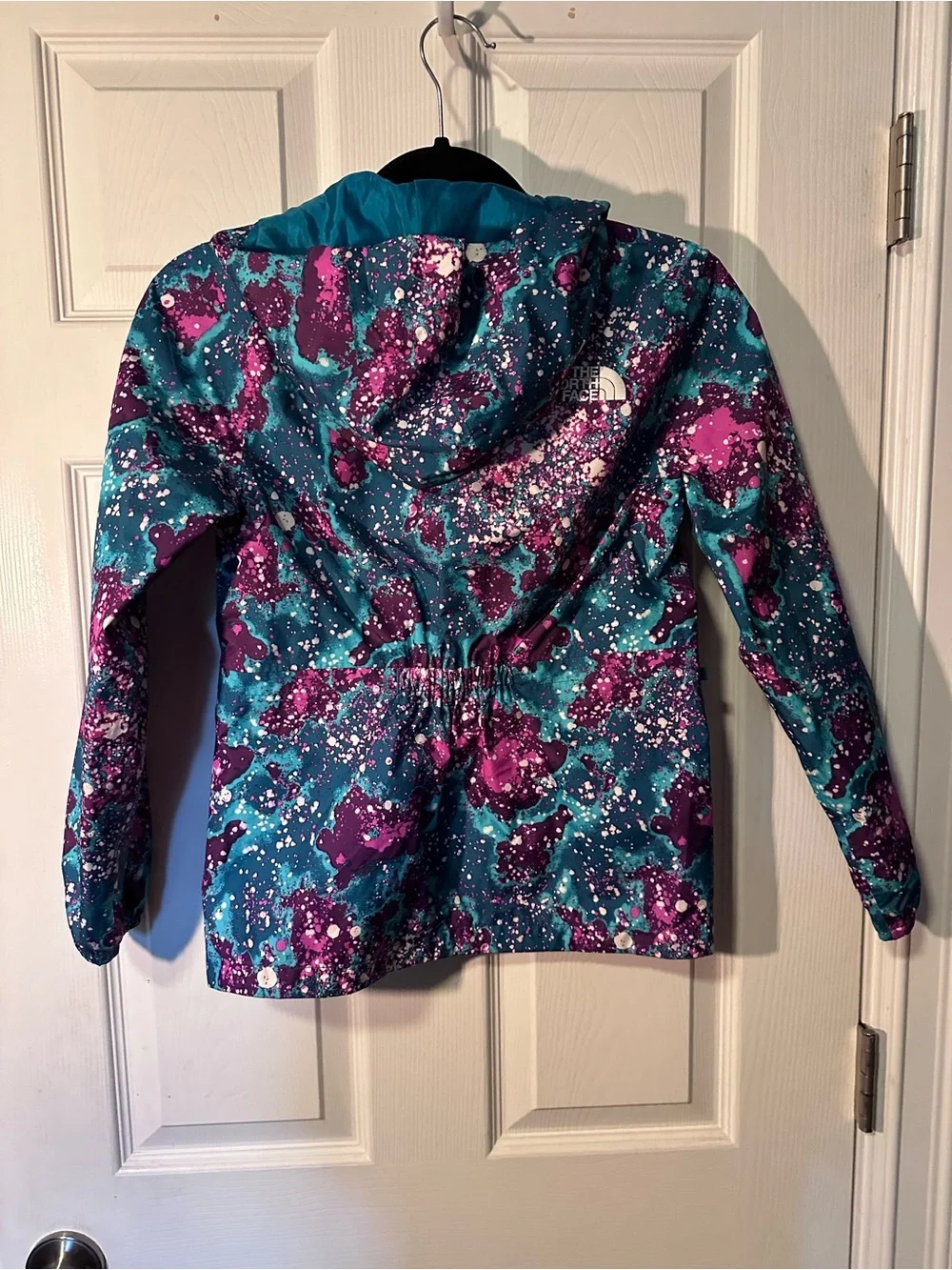 The North Face Kids Printed Resolve Reflective Jacket in Teal and Purple